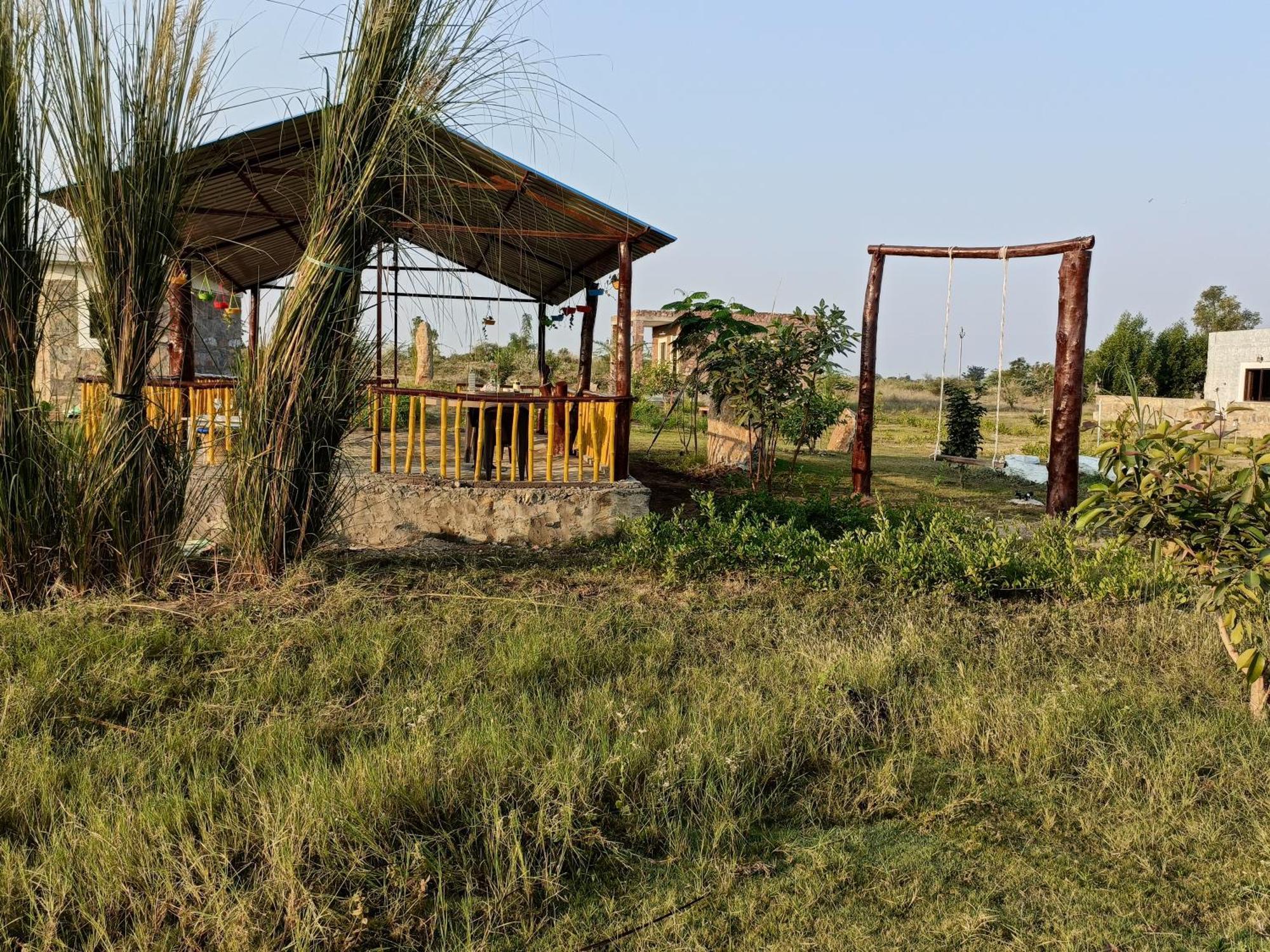 Jawai Wildlife Safari Camp Bed & Breakfast Nana Eksteriør bilde
